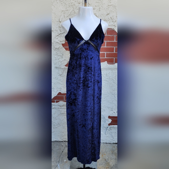 Large fit Medium? Intimately FREE PEOPLE Low Key Crushin Velvet Maxi Dress BLUE - Picture 2 of 16